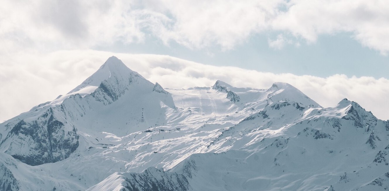 Conoce al increíble monje que lleva 22 años meditando en el Himalaya