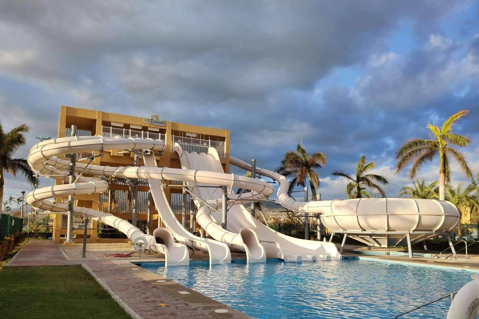Do Play lleva a cabo la fabricación de parques acuáticos en España para niños y adultos