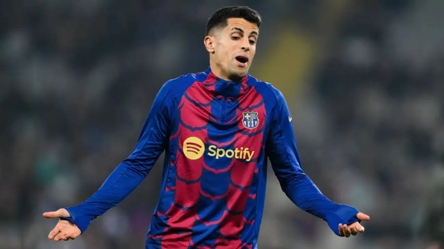 El sacrificio que realizó Joao Cancelo por el Barcelona, y ahora lo dejan de lado