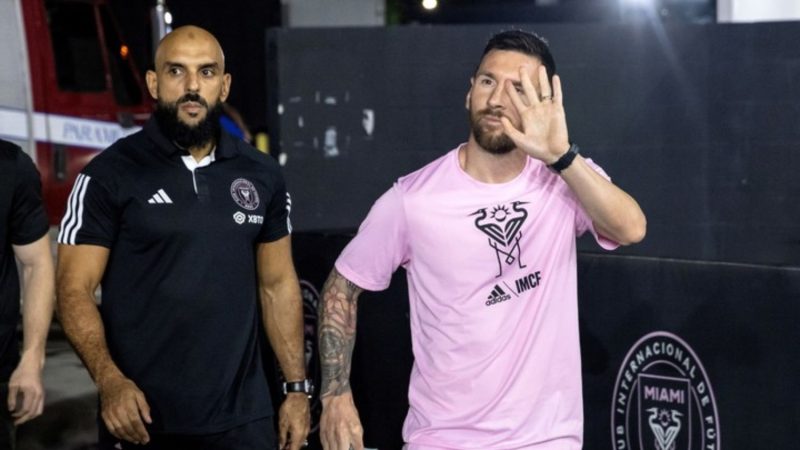 Messi está muy bien protegido: El video viral de su guardaespaldas que aturde las redes 1 Merca2.es lionel messi yassine cheuko guardaespaldas 03 Merca2.es