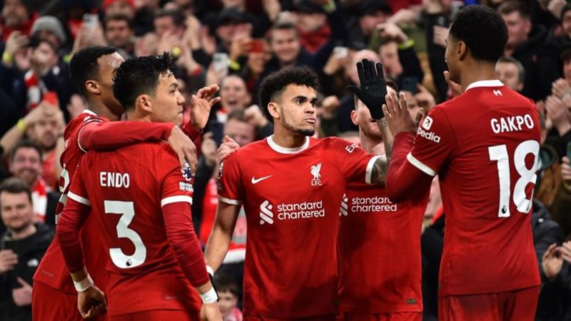 Descifran qué se dijeron realmente en la bronca Salah-Klopp, y esto recién empieza 1 Merca2.es liverpool Merca2.es