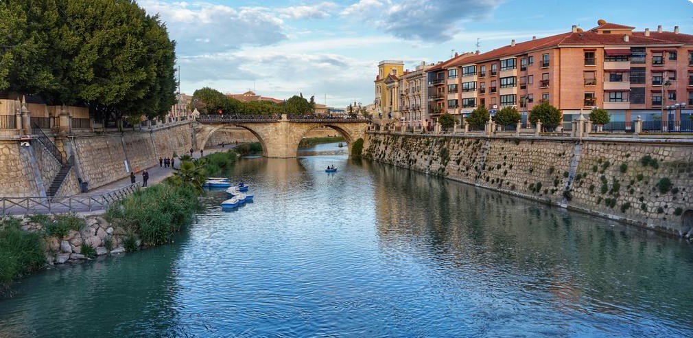 Las 5 ciudades más económicas de España que no puedes perderte este verano