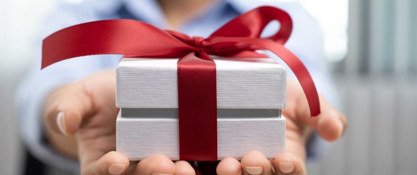 Nuevo regalo de EigenLayer: 28 millones de tokens EIGEN adicionales para sus usuarios 1 Merca2.es EigenLayer es "Don regalón"