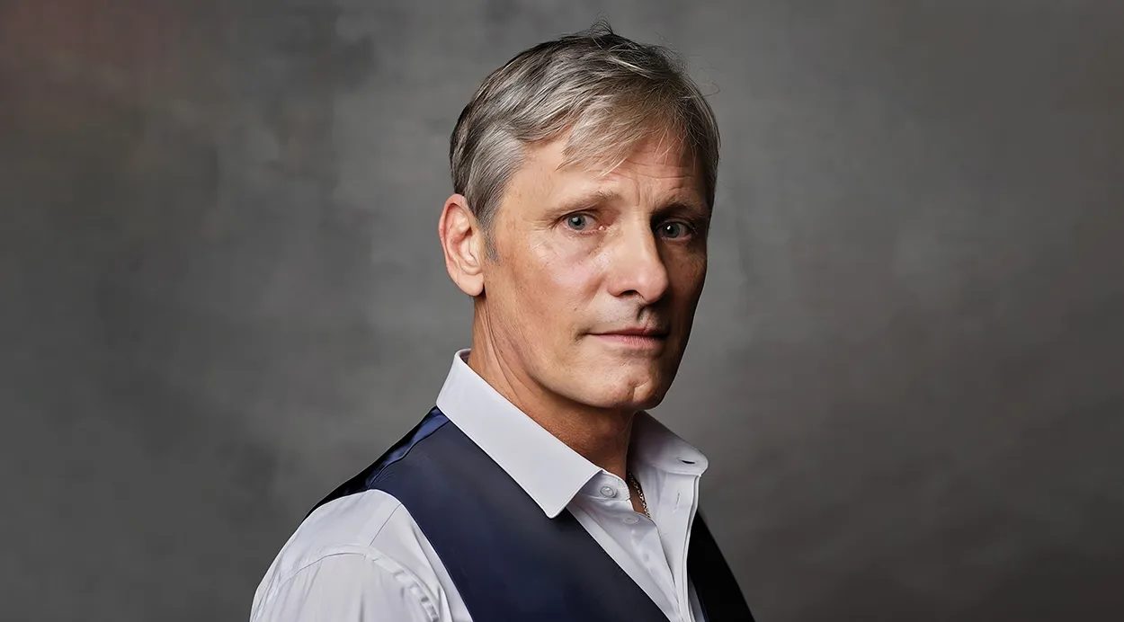 Viggo Mortensen se rinde ante España y estrena lo que será su mejor película tras 'El Señor de los Anillos' 2 Merca2.es El amor del actor por sus fanáticos españoles