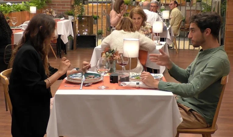 ‘First Dates’ sorprende a todos con esta inesperada sorpresa 25 Merca2.es 17175703255061 Merca2.es