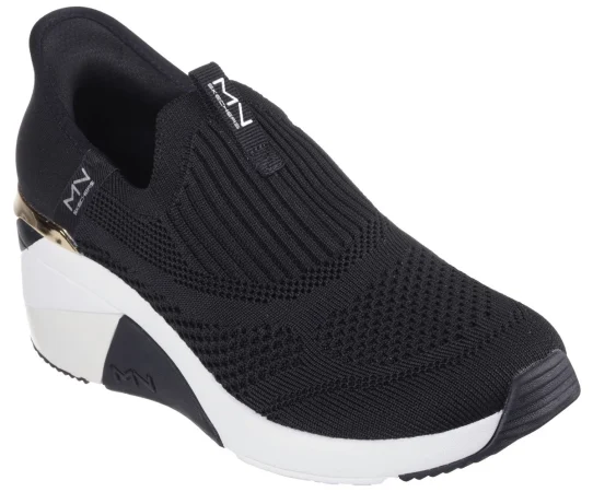 Skechers revoluciona las zapatillas con su último modelo de tacón alto pero igual de confortable 1 Merca2.es 2024052912542613161 Merca2.es