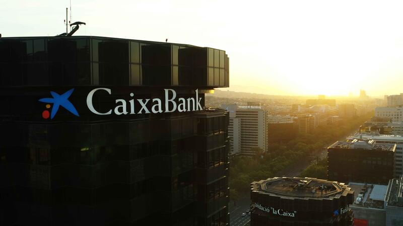 CaixaBank se adhiere a los avales para la adquisición de la primera vivienda de jóvenes y familias