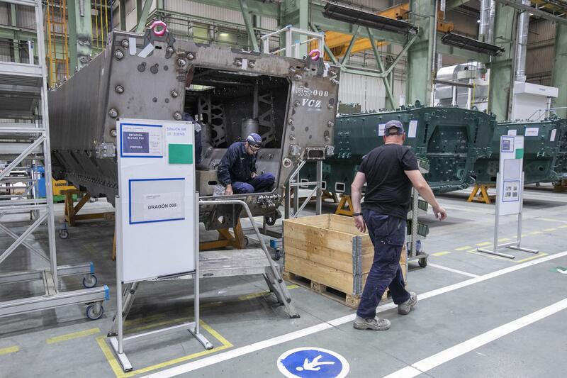 La producción industrial vuelve a tasas positivas tras aumentar un 13,4% en abril