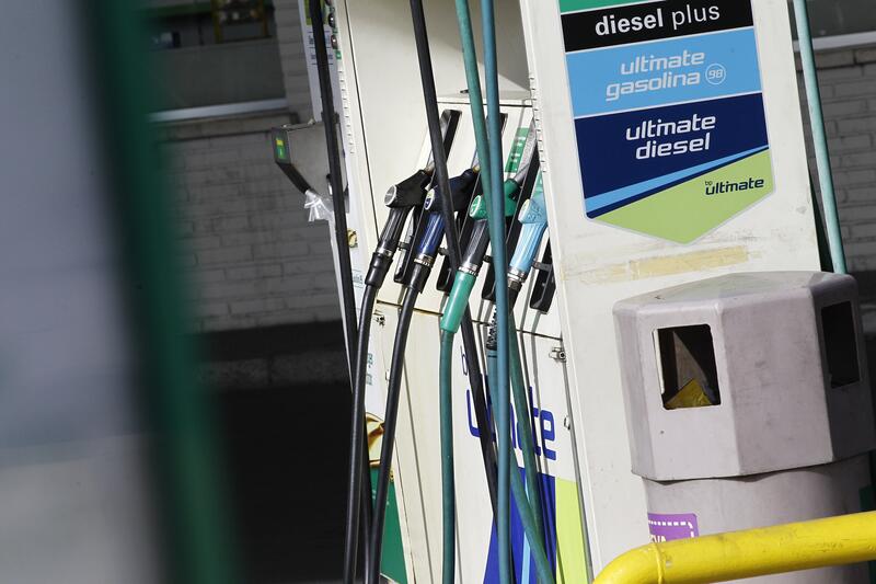 El precio del diésel toca mínimos desde julio de 2023 tras abaratarse un 5,6% en el último mes y medio