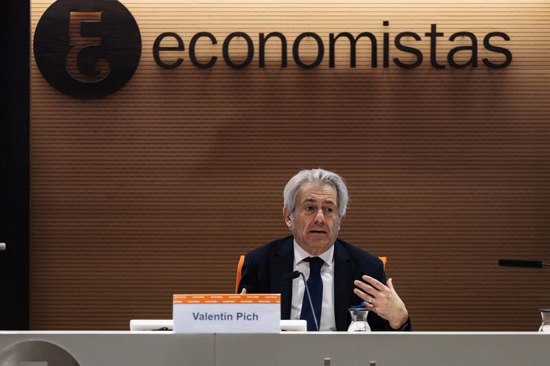 La economía de España crecerá más en 2024 y 2025