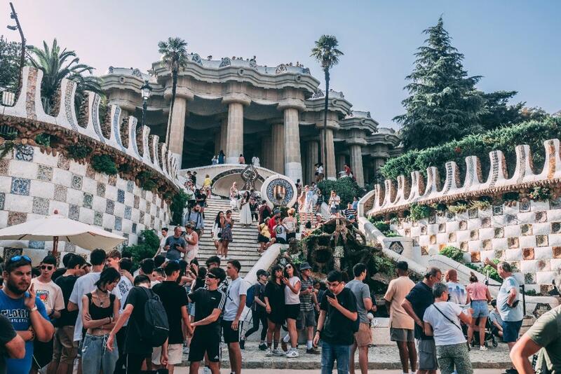 La sociedad de España se levanta contra la invasión turística: pide frenos para evitar la saturación de los destinos