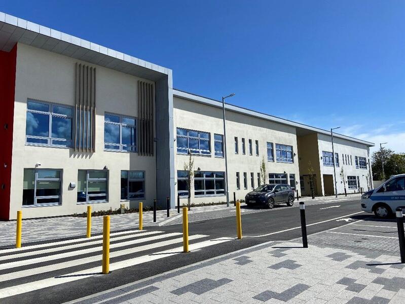 OHLA avanza en Irlanda: finaliza la construcción del tercer centro escolar por 75 millones de euros