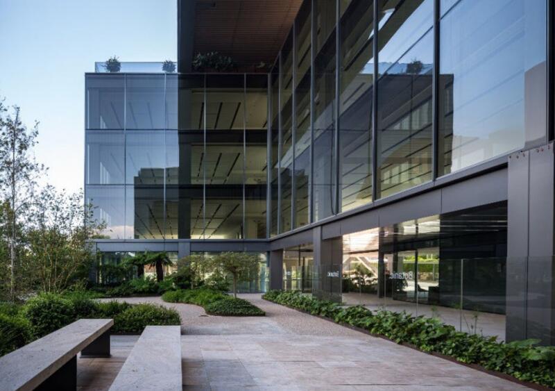 El grupo suizo Safra lanza una OPA de 224 millones de euros sobre la socimi española Árima ante la CNMV