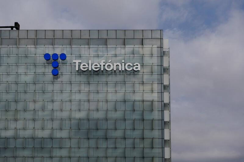 Telefónica reparte 85 millones de euros en dividendos al Estado español