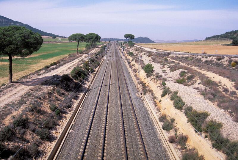 Comisión Europea abre proceso de consulta sobre posible reforma de ayudas estatales al transporte por carretera y multimodal