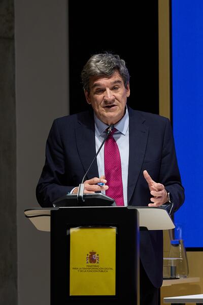 Escrivá apela a la captación de expertos y la colaboración público-privada para impulsar el desarrollo de las TIC y la IA