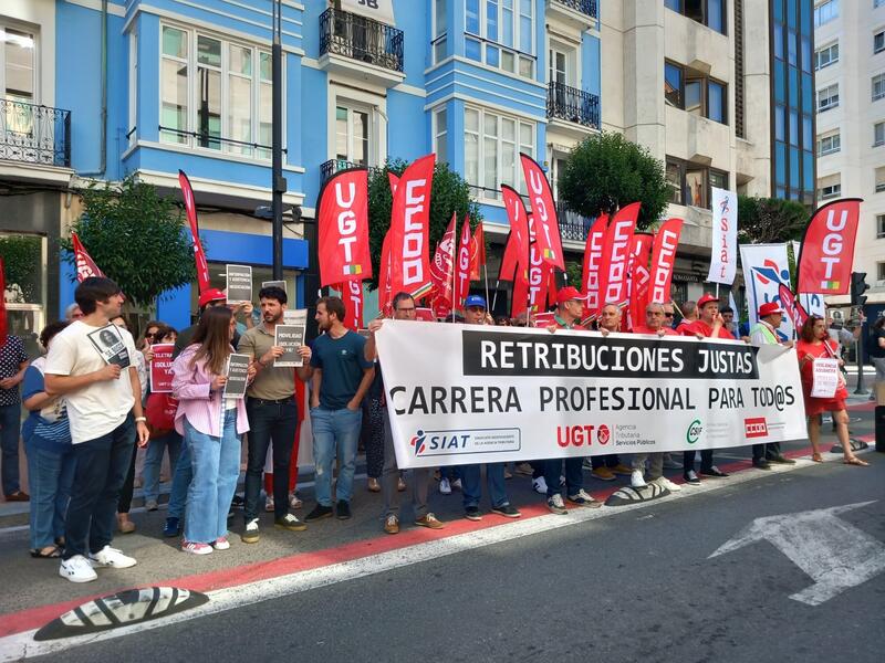 Sindicatos abandonan protesta y buscan mediación en la Dirección General de la AEAT