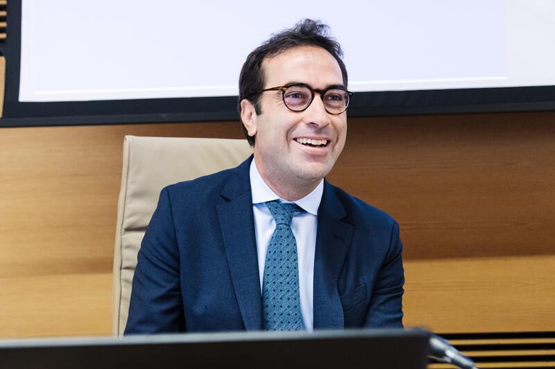 Inyección de capital: Cuerpo anuncia 30.000 millones en préstamos de la UE para empresas