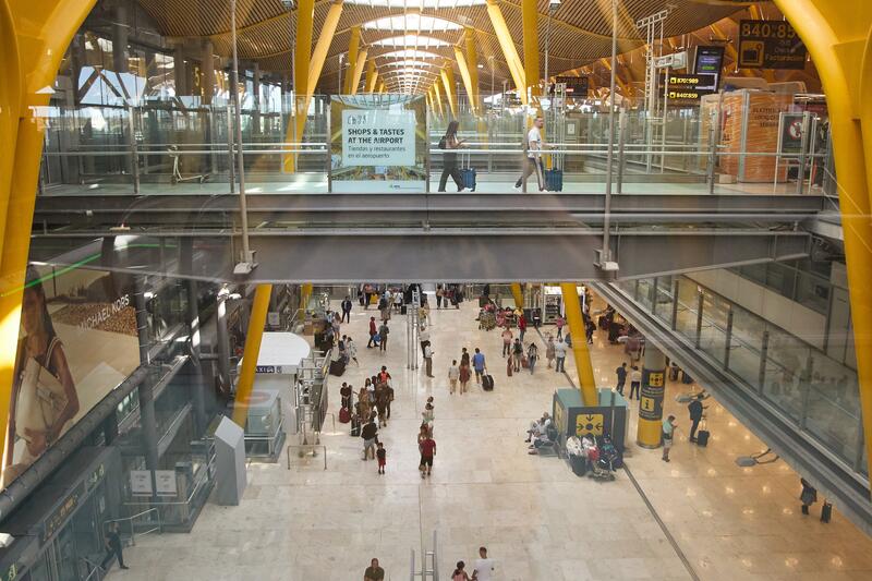 Una experiencia única: El aeropuerto Madrid-Barajas muestra su interior con las XI Jornadas de Puertas Abiertas
