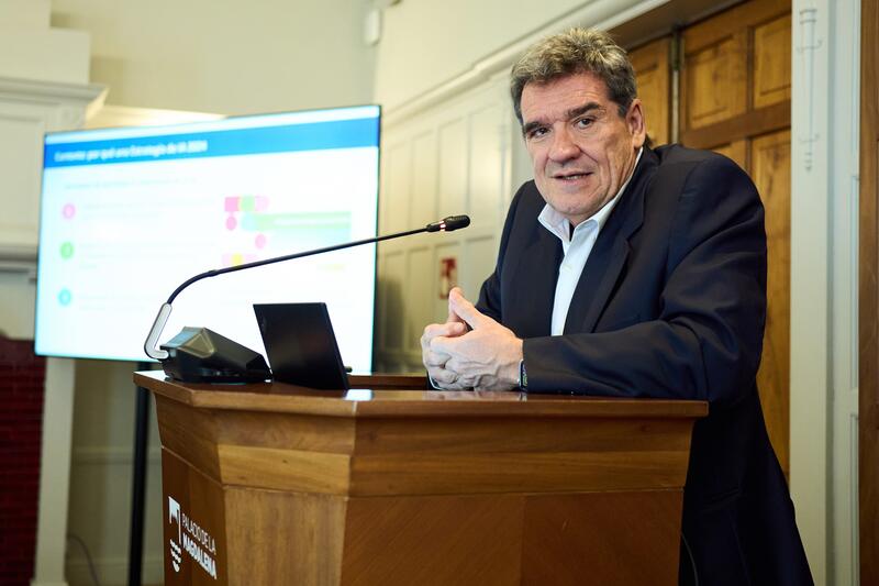 Escrivá califica de «transitorio» el incumplimiento que provocó el bloqueo de 158 millones de euros de la UE