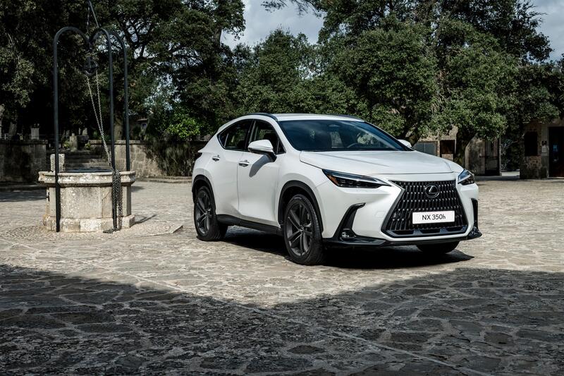 ¡Más opciones, más lujo! La gama NX de Lexus cuenta con nuevos acabados y un precio desde 55.400 euros