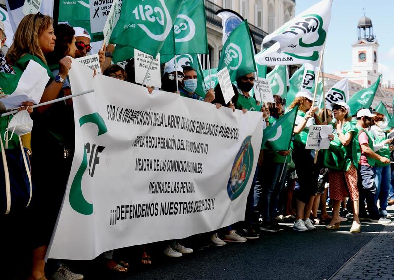 La protesta de CSIF frente al Ministerio de Hacienda para exigir mejoras laborales