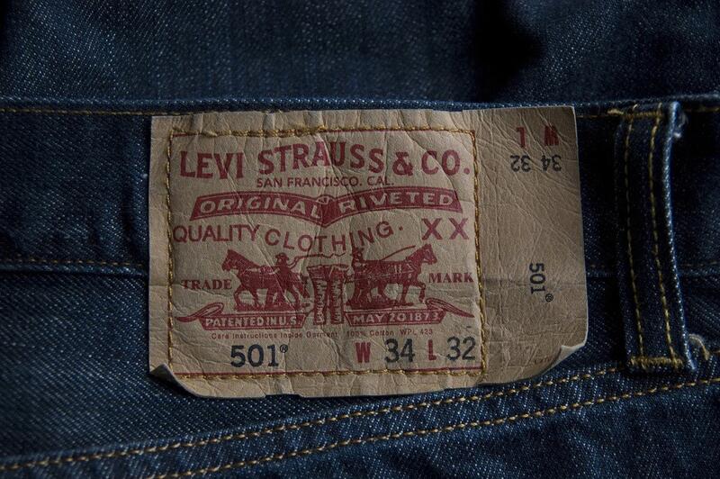 Levi Strauss gana 17 millones en su segundo trimestre fiscal frente a pérdidas de un año antes