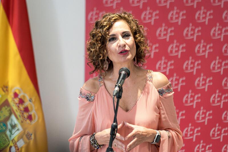 El desequilibrio de las cuentas del Estado desciende al 0,7% del PIB hasta mayo y el público cae al 0,39% hasta abril