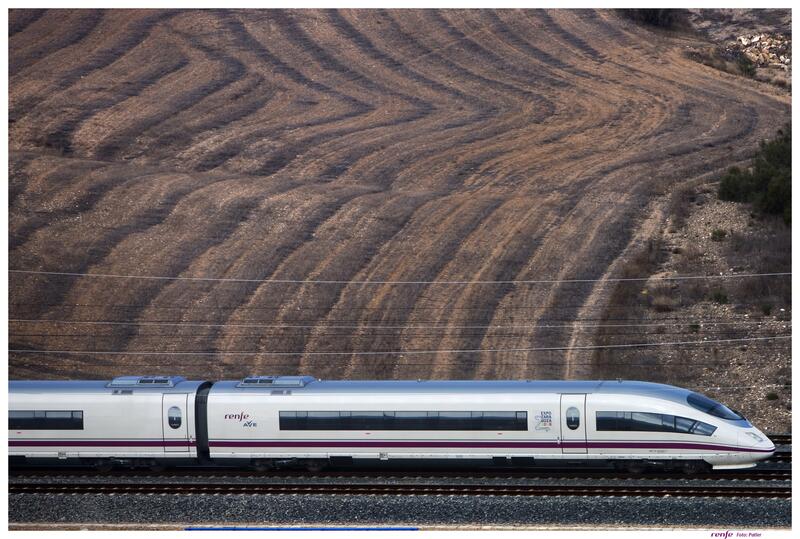 La eficaz respuesta de Renfe ante el incendio de Montblanc: habilita un operativo para ubicar a los pasajeros, incluso de otros operadores