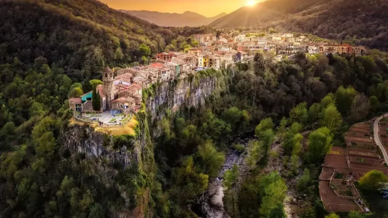 España