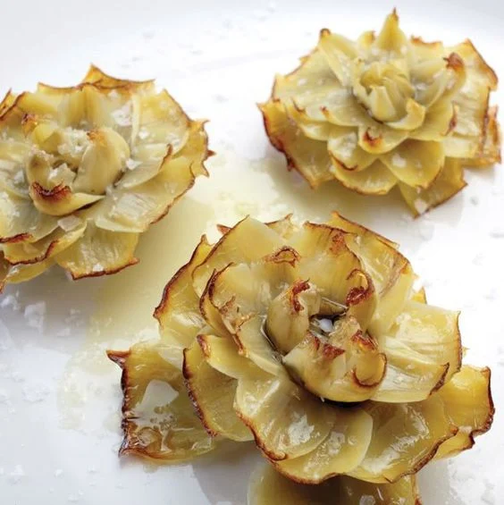 Flores de alcachofa: una delicia visual con un sabor inolvidable