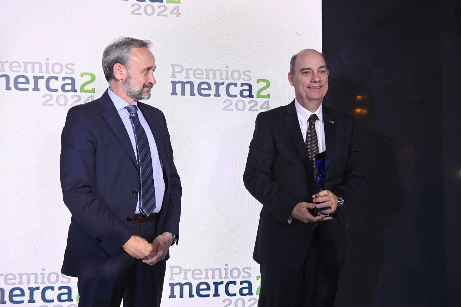 AJG4271 Merca2.es