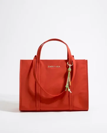 Bolso de hombro de nylon lavado convertible a bandolera de Bimba y Lola