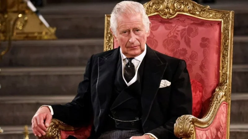 El monarca que sigue los pasos a Isabel II