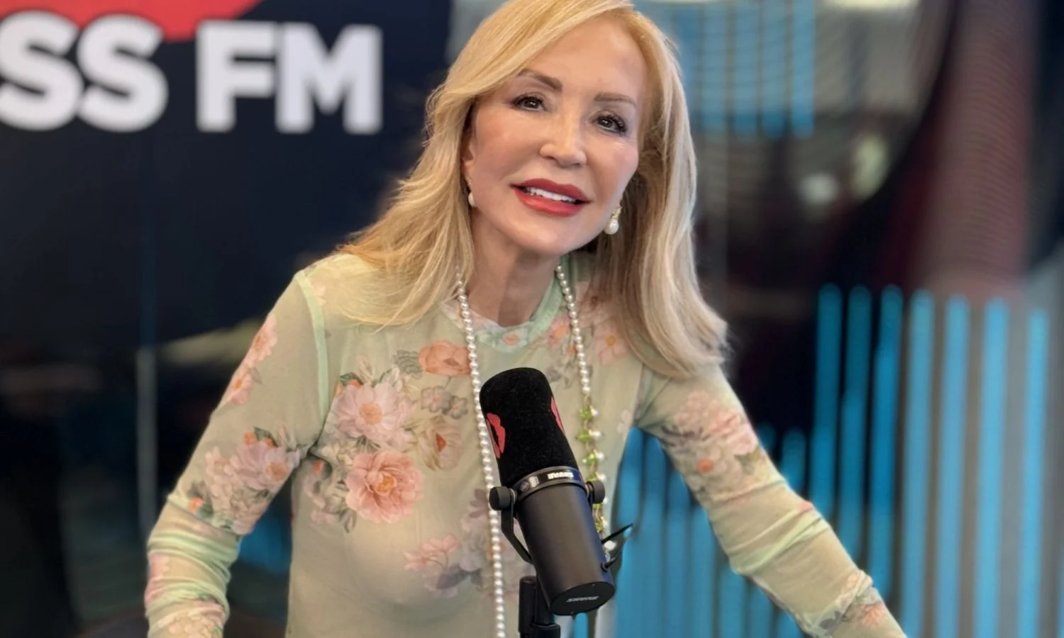 Carmen Lomana le contesta y sentencia a Isabel Preysler en la guerra menos pensada