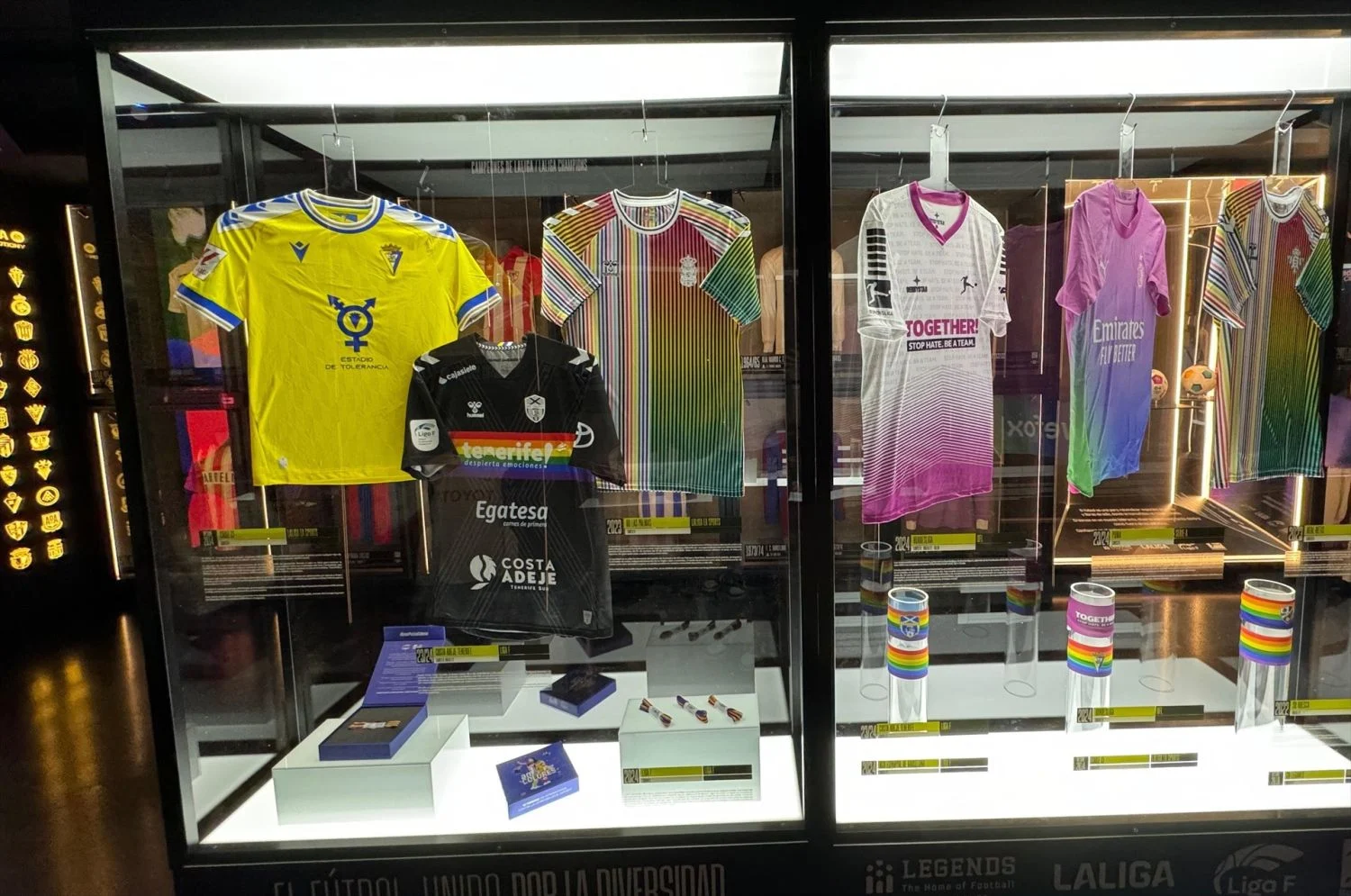 LEGENDS inaugura la I Muestra de ‘Fútbol, unido por la diversidad’ en colaboración con LALIGA, Liga F y Bundesliga