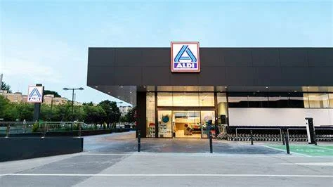 Aldi está arrasando con este aparato que por menos de 25 euros hace de aire acondicionado y no necesita instalación