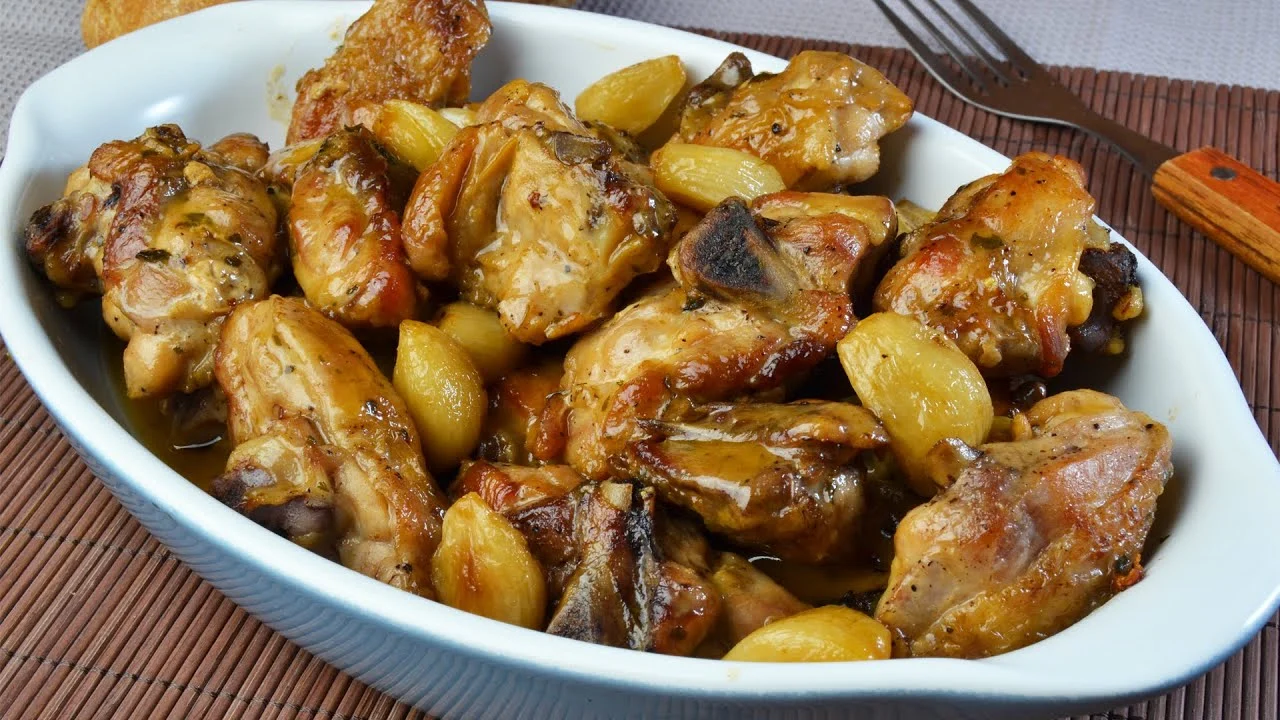 Receta de pollo al ajillo, un clásico de la cocina española