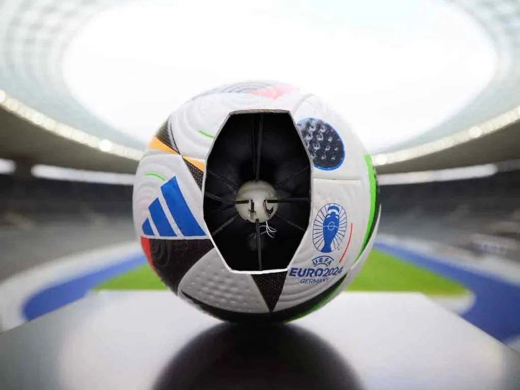 Así funciona el balón tecnológico de la Eurocopa