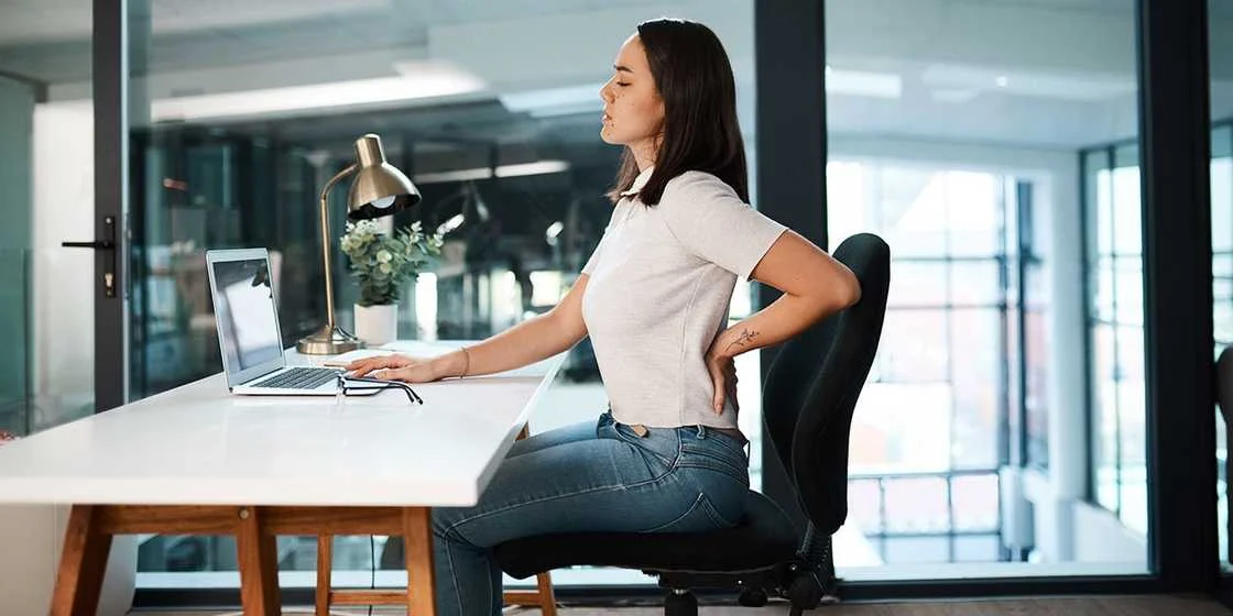Estos 3 ejercicios pueden mejorar tu postura en solo semanas