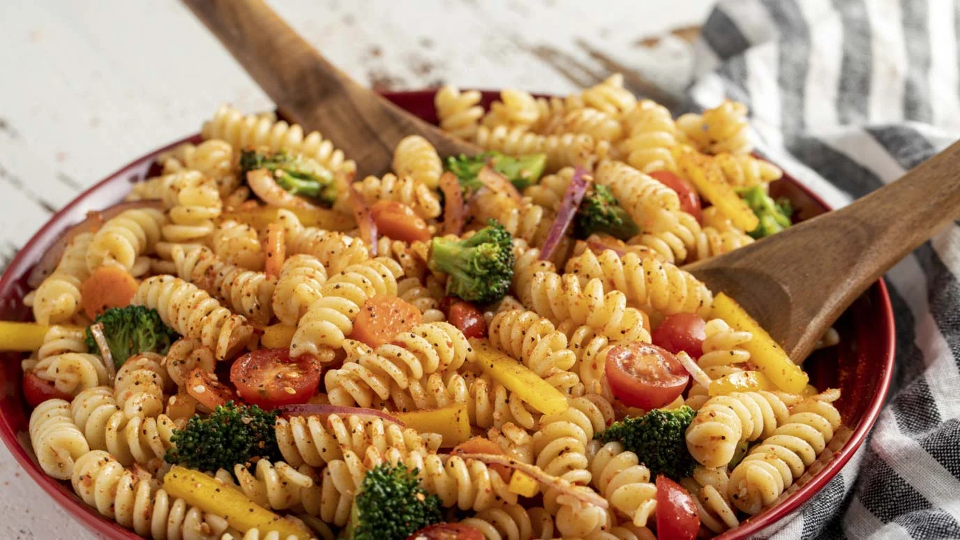 La mejor receta de ensalada de pasta para comer fresquito en los días de calor