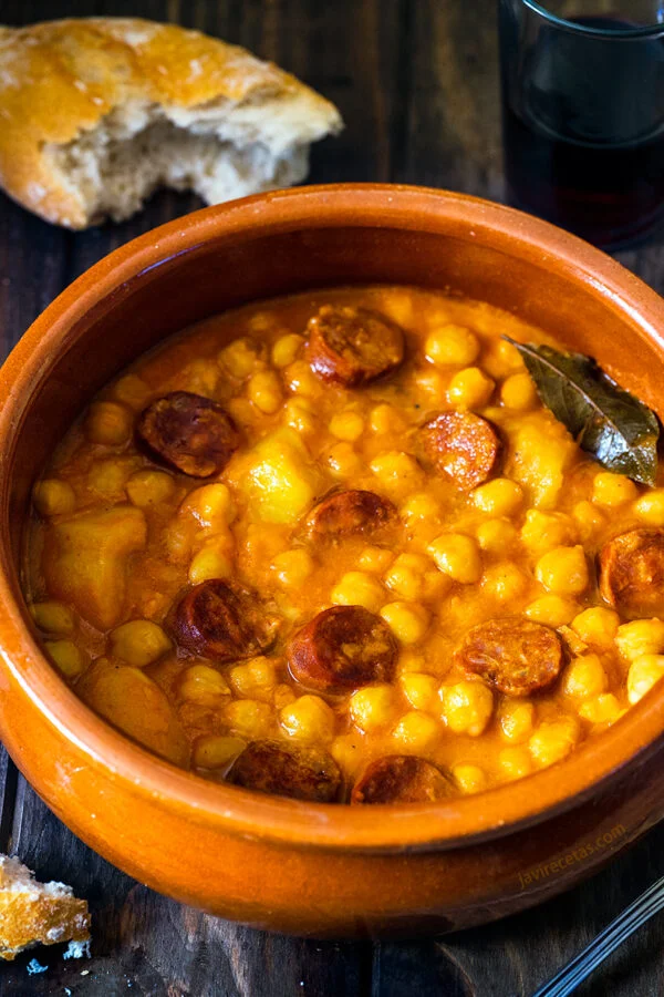 Potaje de garbanzos: Una delicia tradicional que reconforta el alma