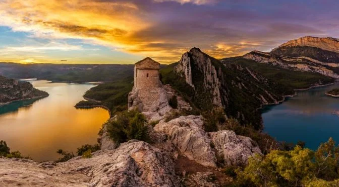 Pueblos y lugares secretos en España para hacer turismo sin encontrarte a tu vecino