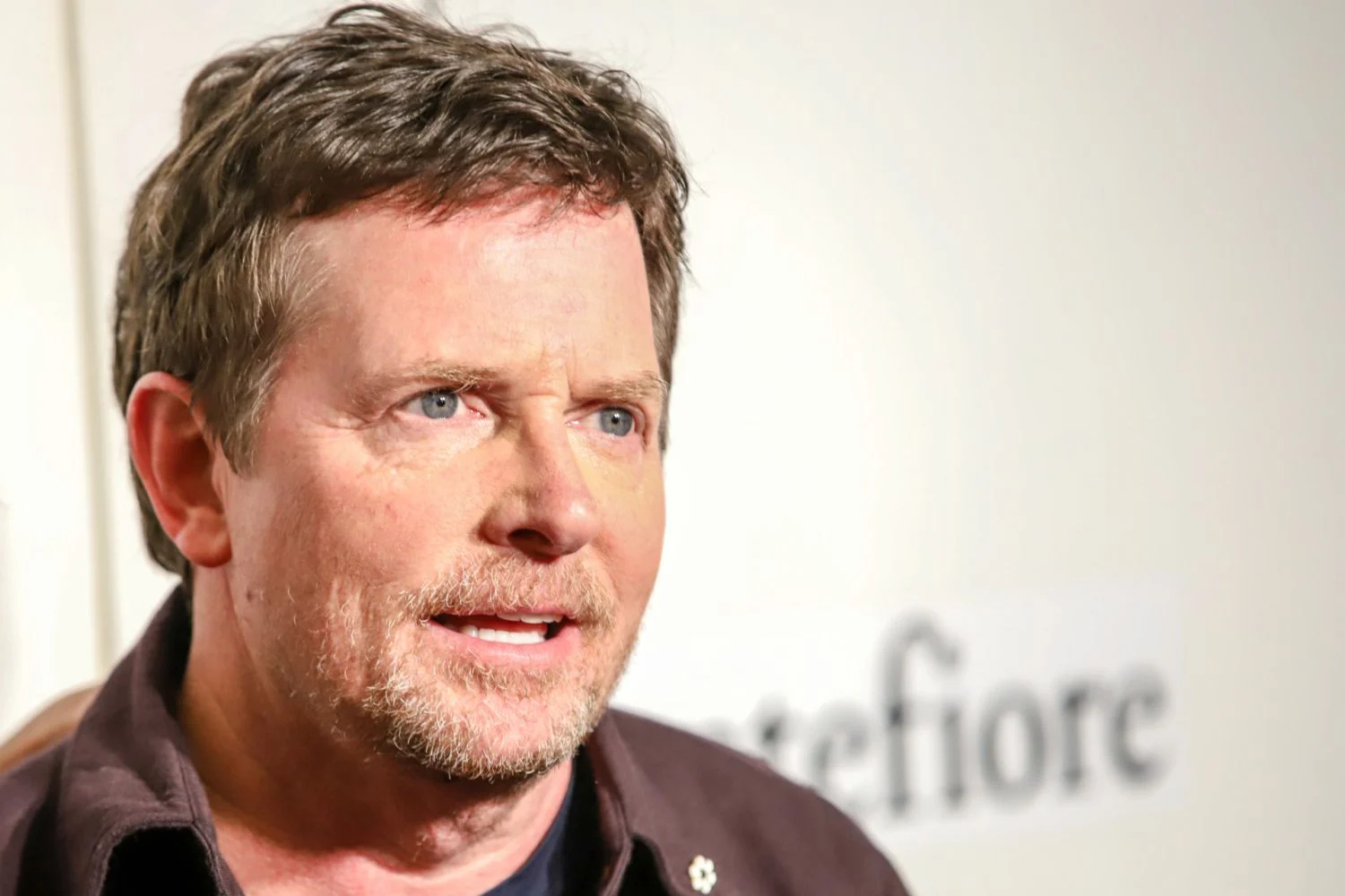 La desgarradora confesión de Michael Fox que conmocionó a sus fans 1 Merca2.es La contundente revelación de Michael Fox, que dejó a todos con un nudo en la garganta