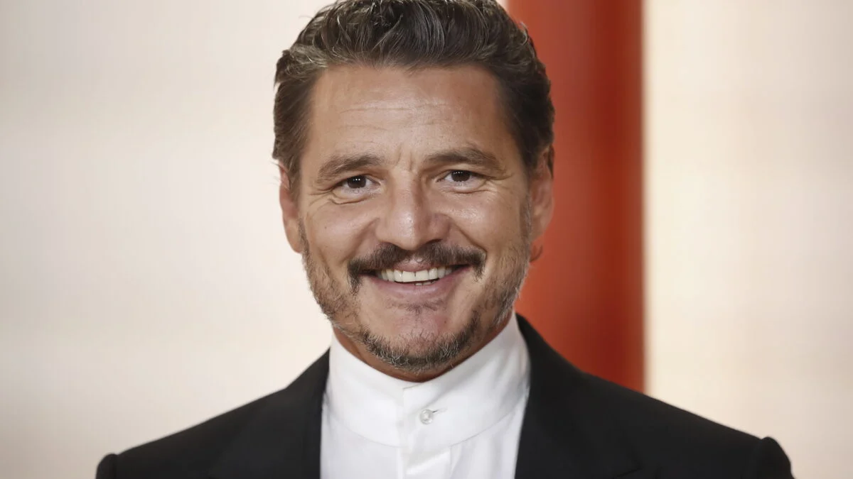 Pedro Pascal preocupado por sus fans y sus excéntricas reacciones