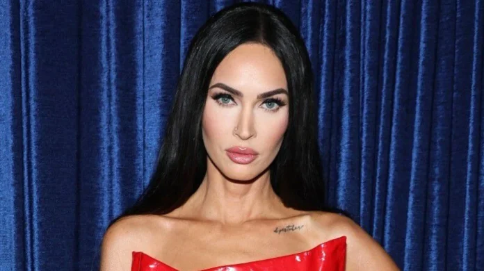 Los 2 polémicos poemas de Megan Fox que ponen en jaque a Machine Gun Kelly