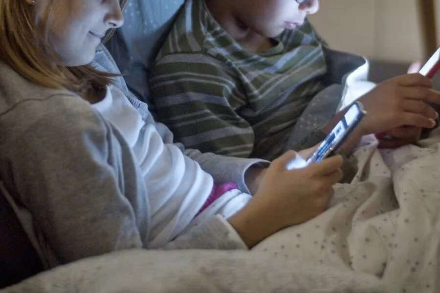 Esta es la medida con la que se busca proteger a los niños en las redes sociales