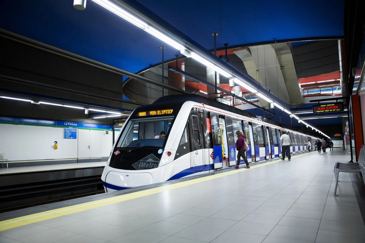 Los trabajadores del Metro de Madrid cuentan con la reconversión de sus puestos en la Línea 6