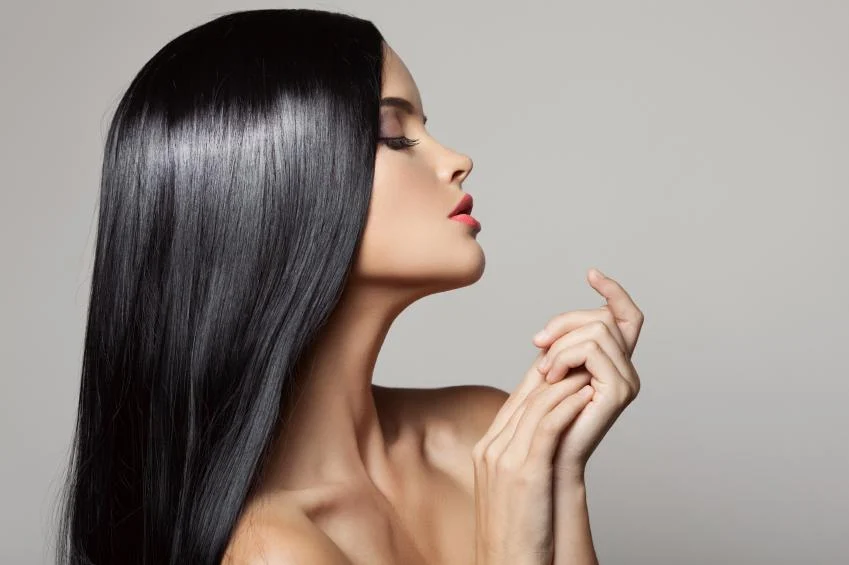 Este es el ingrediente secreto de las abuelas para lucir un cabello sedoso