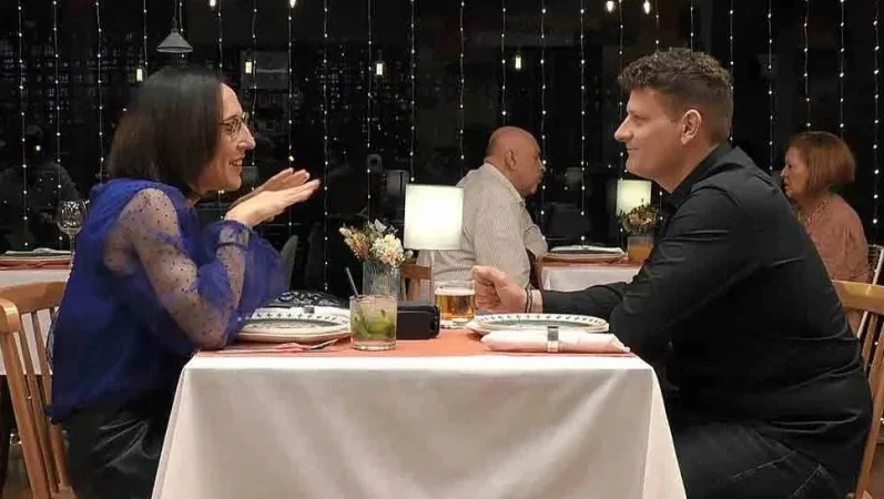 El recado de Itziar tras ser rechazada en 'First Dates': "¡El que necesita gafas es él!" 14 Merca2.es 17205581725817 Merca2.es